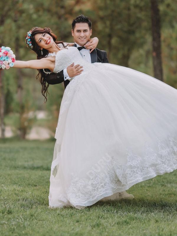 Menekşe & Salim - Meram