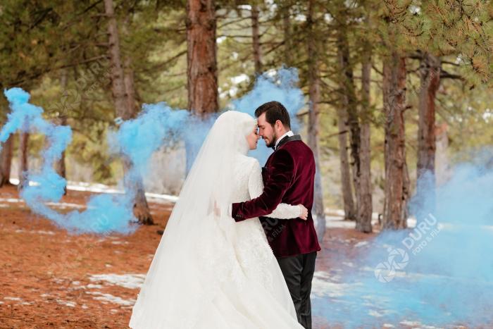 elife enes kis mevsimi karda dugun fotograflari ve tesetturlu dugun pozlari 30
