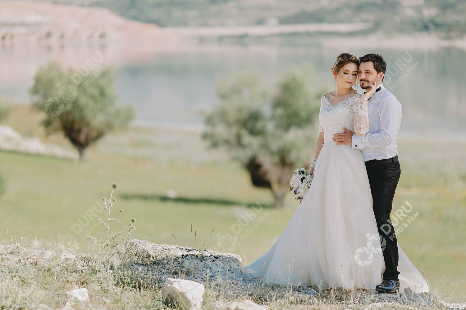 Gelinlik Modelleri ve Gelinliğinizin Düğün Fotoğraflarına Etkisi